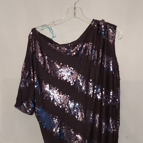 Sequenced Dress👗🛍 - Picture 3 of 7